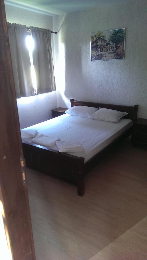 Ethnocomplex Krivini Hotell Eksteriør bilde