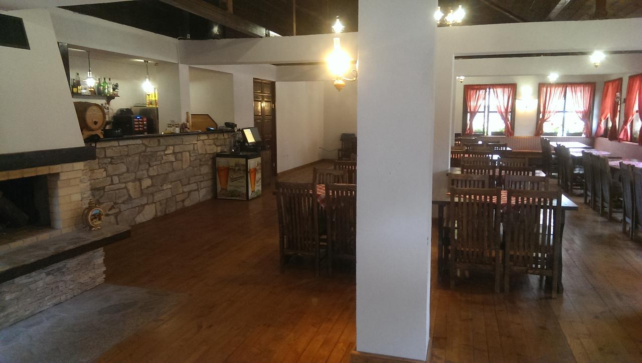 Ethnocomplex Krivini Hotell Eksteriør bilde