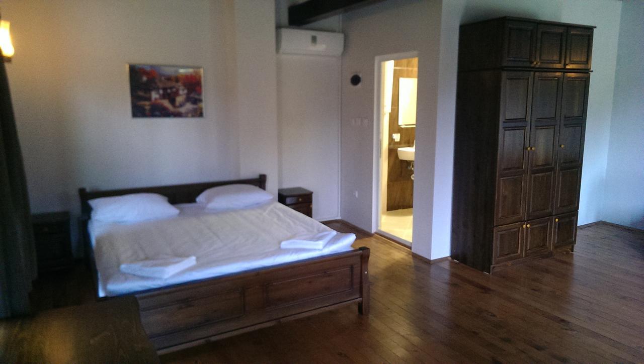 Ethnocomplex Krivini Hotell Eksteriør bilde